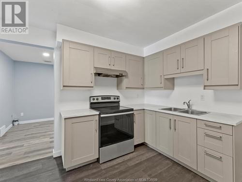 5929-39 Wyandotte, Windsor, ON - Indoor Photo Showing Kitchen With Double Sink