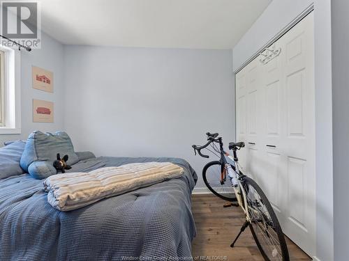 5929-39 Wyandotte, Windsor, ON - Indoor Photo Showing Bedroom