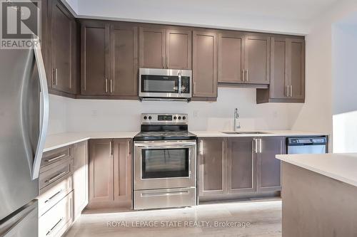 13 June Callwood Way, Brantford, ON - Indoor Photo Showing Kitchen