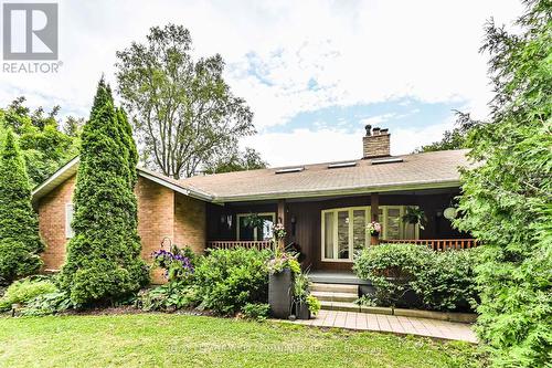 247 Harris Avenue, Richmond Hill, ON - Outdoor With Deck Patio Veranda