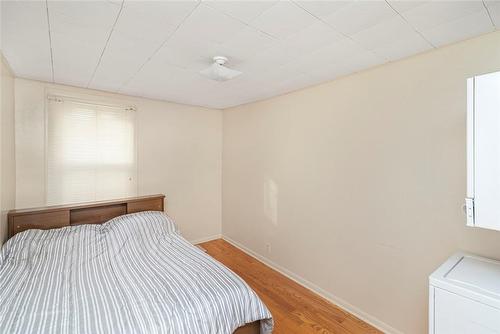 159 Park Street N, Hamilton, ON - Indoor Photo Showing Bedroom