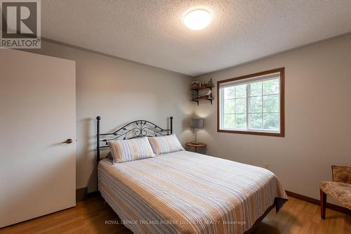 63 Winship Close, London, ON - Indoor Photo Showing Bedroom