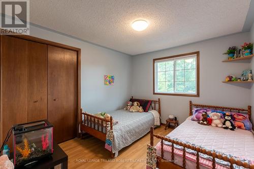 63 Winship Close, London, ON - Indoor Photo Showing Bedroom