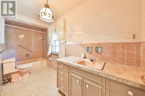 178 Breezy Pines Drive, Mississauga, ON - Indoor Photo Showing Bathroom