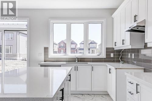 265 Flavelle Way, Smith-Ennismore-Lakefield, ON - Indoor Photo Showing Kitchen