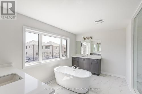 265 Flavelle Way, Smith-Ennismore-Lakefield, ON - Indoor Photo Showing Bathroom