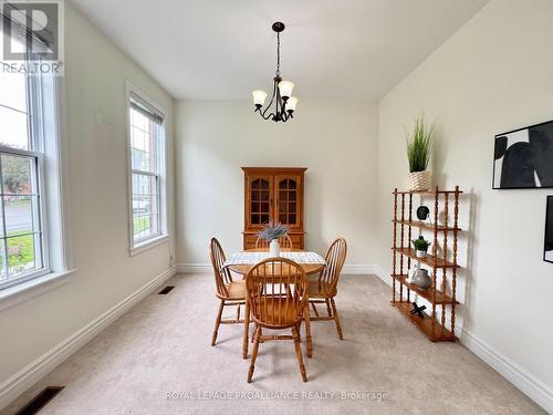 107 Victoria Avenue, Belleville, ON - Indoor Photo Showing Dining Room