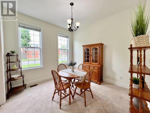 107 Victoria Avenue, Belleville, ON - Indoor Photo Showing Dining Room