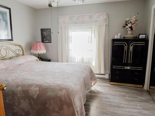 Master bedroom - 46  - 48 Rue Longpré, Repentigny (Le Gardeur), QC - Indoor Photo Showing Bedroom