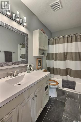 215 Vickers Crescent, Air Ronge, SK - Indoor Photo Showing Bathroom