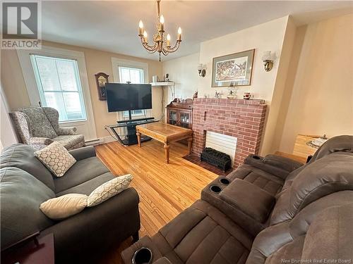 51 Riverside Drive, St. Stephen, NB - Indoor Photo Showing Living Room