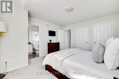 58 Meadowridge Street, Kitchener, ON - Indoor Photo Showing Bedroom