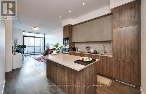 612 - 181 King Street S, Waterloo, ON - Indoor Photo Showing Kitchen