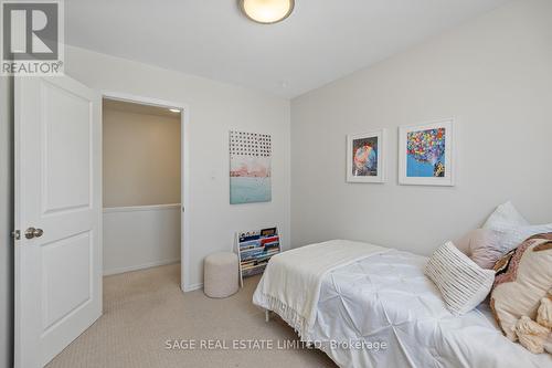 2365 Delkus Crescent, Mississauga, ON - Indoor Photo Showing Bedroom