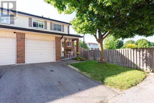 32 Vodden Court, Brampton (Brampton North), ON - Outdoor