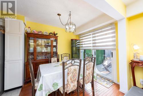 32 Vodden Court, Brampton (Brampton North), ON - Indoor Photo Showing Dining Room