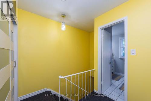 32 Vodden Court, Brampton (Brampton North), ON - Indoor Photo Showing Other Room