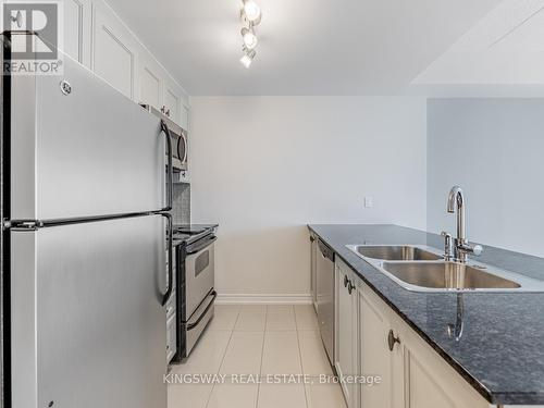 # 401 - 1421 Costigan Road, Milton, ON - Indoor Photo Showing Kitchen With Double Sink