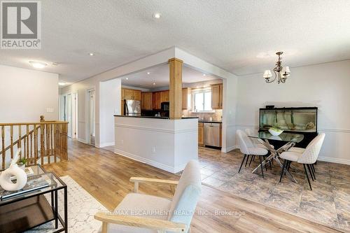 2260 Mountainside Drive, Burlington, ON - Indoor