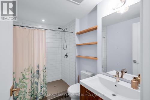 1217 Mona Road, Mississauga, ON - Indoor Photo Showing Bathroom