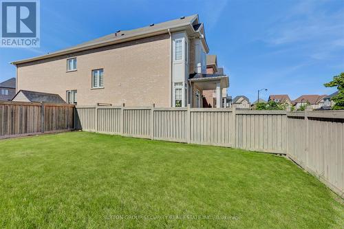 1 Nocturne Avenue, Vaughan, ON - Outdoor