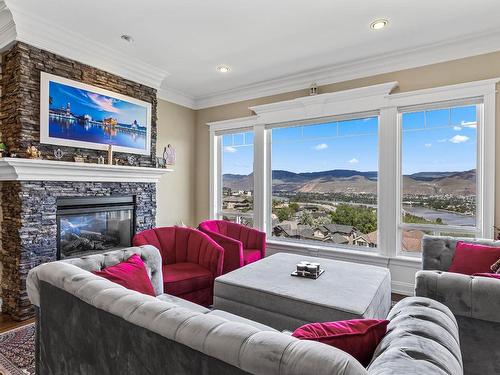 842 Guerin Creek Way, Kamloops, BC - Indoor Photo Showing Living Room With Fireplace