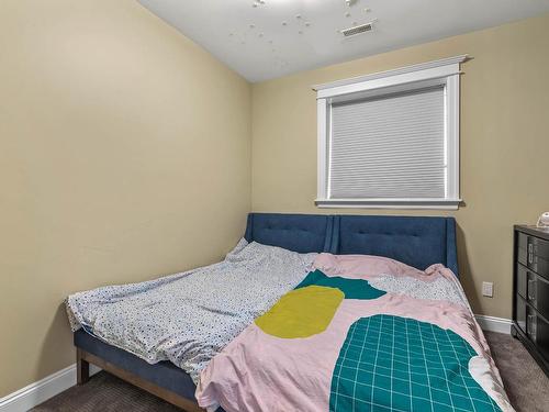 842 Guerin Creek Way, Kamloops, BC - Indoor Photo Showing Bedroom