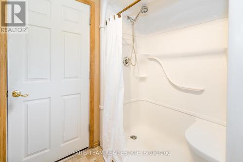 794 Ontario Street, Midland, ON - Indoor Photo Showing Bathroom