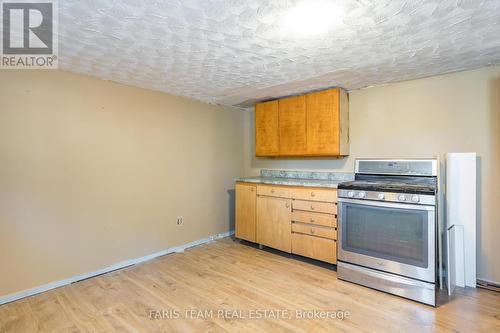 794 Ontario Street, Midland, ON - Indoor Photo Showing Kitchen