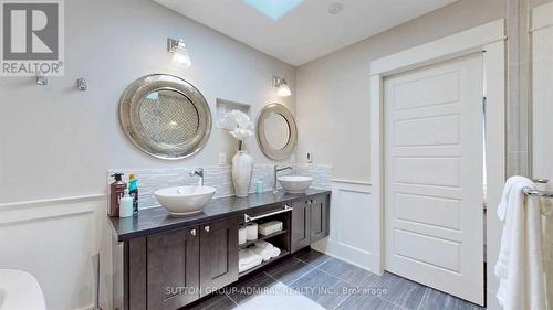 362 Sugar Maple Court, Richmond Hill, ON - Indoor Photo Showing Bathroom