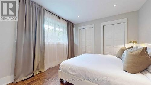 362 Sugar Maple Court, Richmond Hill, ON - Indoor Photo Showing Bedroom