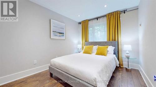 362 Sugar Maple Court, Richmond Hill, ON - Indoor Photo Showing Bedroom