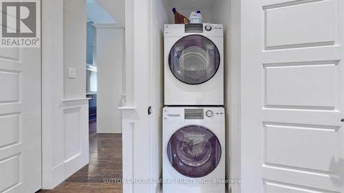 362 Sugar Maple Court, Richmond Hill, ON - Indoor Photo Showing Laundry Room
