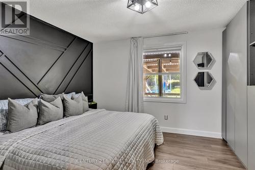 2242 Woodglade Boulevard, Peterborough, ON - Indoor Photo Showing Bedroom