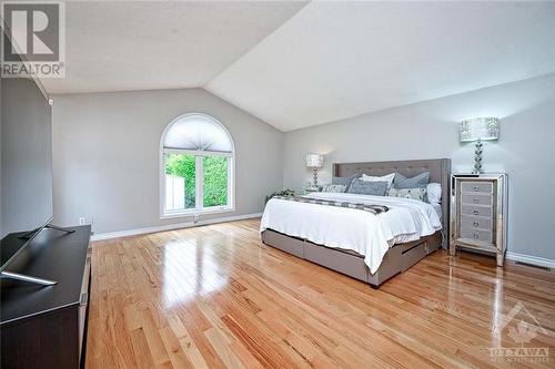 198 Knox Crescent, Ottawa, ON - Indoor Photo Showing Bedroom