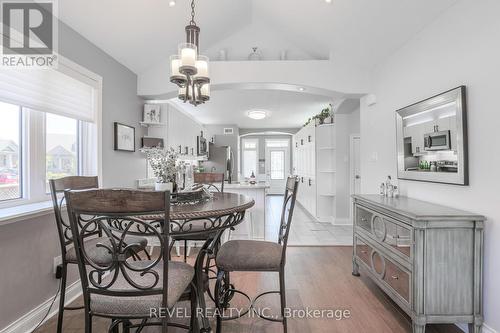 36 Chadwin Drive, Kawartha Lakes, ON - Indoor Photo Showing Dining Room