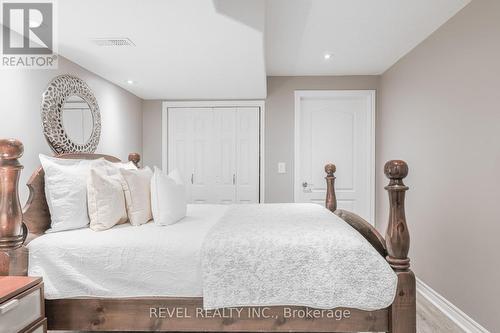 36 Chadwin Drive, Kawartha Lakes, ON - Indoor Photo Showing Bedroom