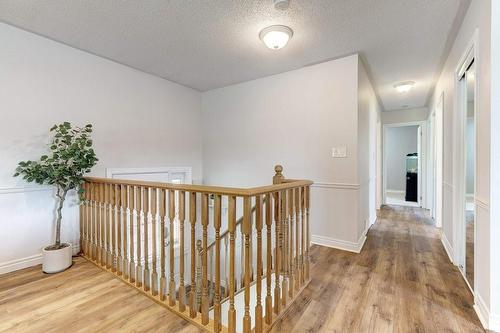 2260 Mountainside Drive, Burlington, ON - Indoor Photo Showing Other Room