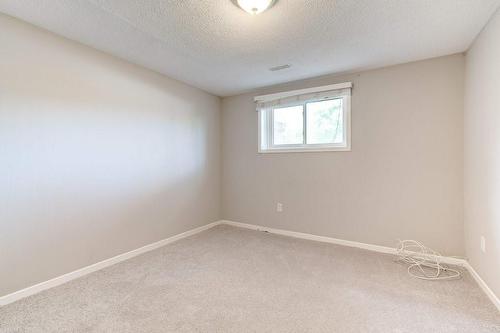 2260 Mountainside Drive, Burlington, ON - Indoor Photo Showing Other Room