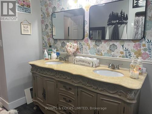 740 Chemaushgon Road, Bancroft, ON - Indoor Photo Showing Bathroom