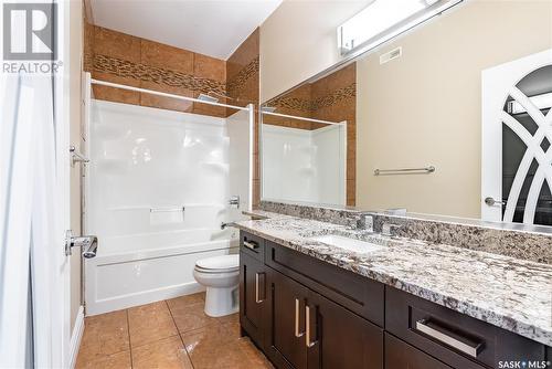 412 Nicklaus Drive, Warman, SK - Indoor Photo Showing Bathroom