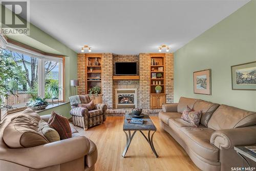 530 Swan Court, Saskatoon, SK - Indoor Photo Showing Living Room With Fireplace