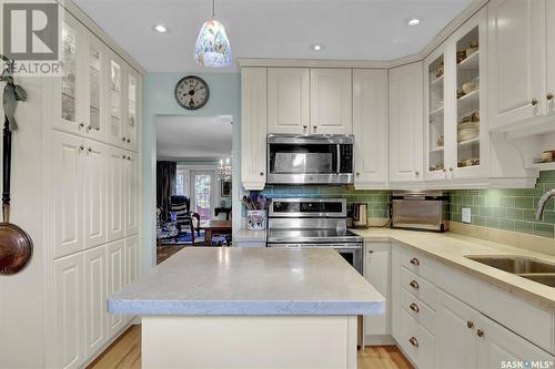 1134 Gryphons Walk, Regina, SK - Indoor Photo Showing Kitchen