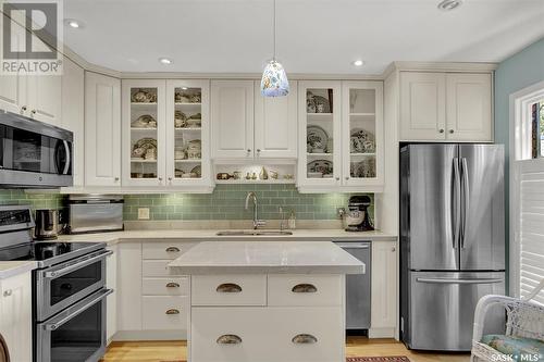 1134 Gryphons Walk, Regina, SK - Indoor Photo Showing Kitchen With Double Sink