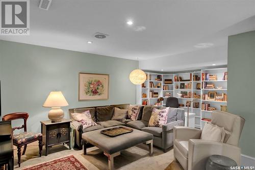 1134 Gryphons Walk, Regina, SK - Indoor Photo Showing Living Room