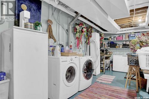 1134 Gryphons Walk, Regina, SK - Indoor Photo Showing Laundry Room