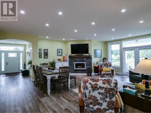 1577 Stoney Park Road, Quesnel, BC - Indoor With Fireplace