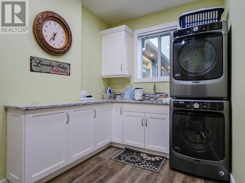 1577 Stoney Park Road, Quesnel, BC - Indoor Photo Showing Laundry Room