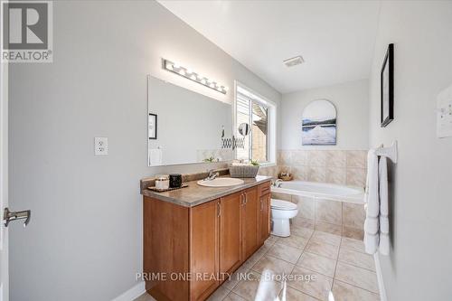 1083 Hepburn Road, Milton, ON - Indoor Photo Showing Bathroom