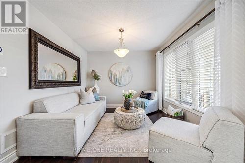 1083 Hepburn Road, Milton, ON - Indoor Photo Showing Living Room